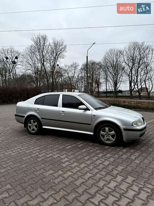 Ліфтбек Skoda Octavia 2004 в Миргороді