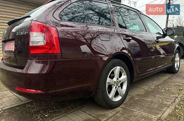 Универсал Skoda Octavia 2012 в Покровском