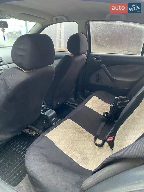 Лифтбек Skoda Octavia 2002 в Верховине