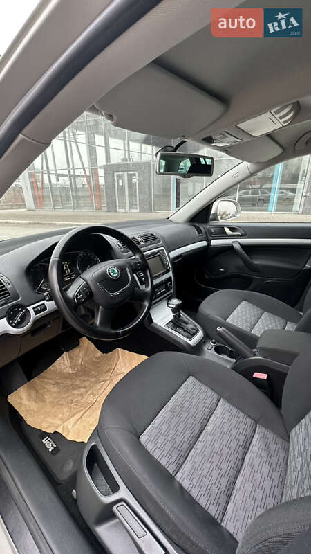 Універсал Skoda Octavia 2011 в Запоріжжі