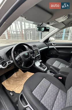 Универсал Skoda Octavia 2011 в 