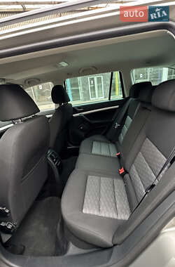 Универсал Skoda Octavia 2011 в 