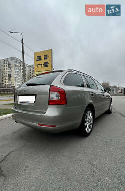 Универсал Skoda Octavia 2011 в 