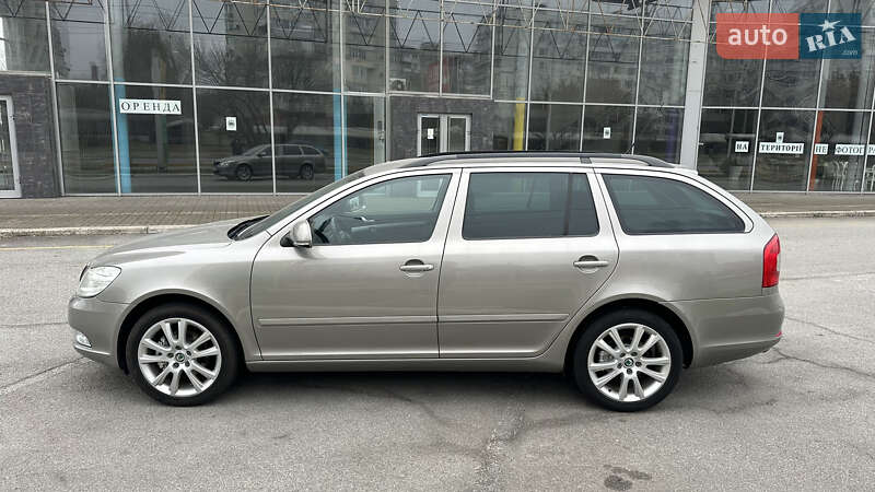 Універсал Skoda Octavia 2011 в Запоріжжі