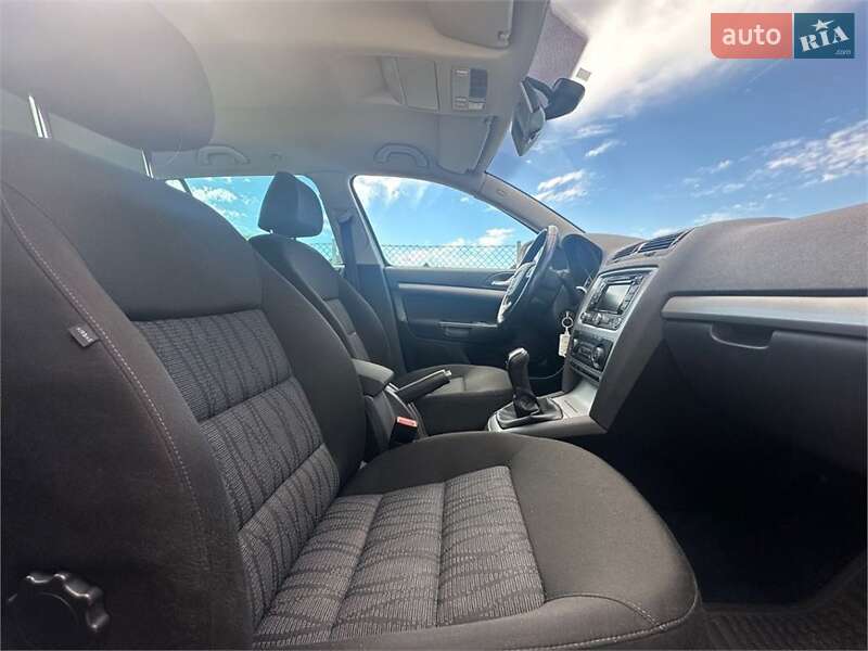 Універсал Skoda Octavia 2011 в Буську