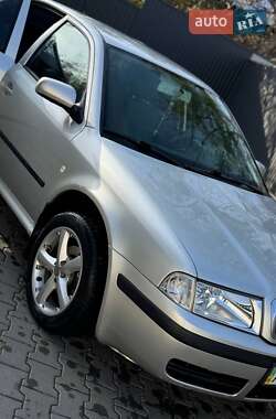 Лифтбек Skoda Octavia 2005 в Косове