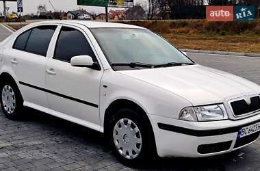 Лифтбек Skoda Octavia 2003 в 