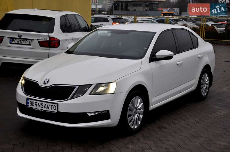 Лифтбек Skoda Octavia 2017 в Львове