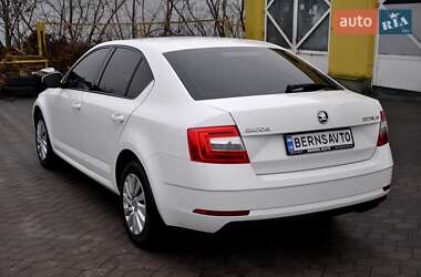 Лифтбек Skoda Octavia 2017 в Львове