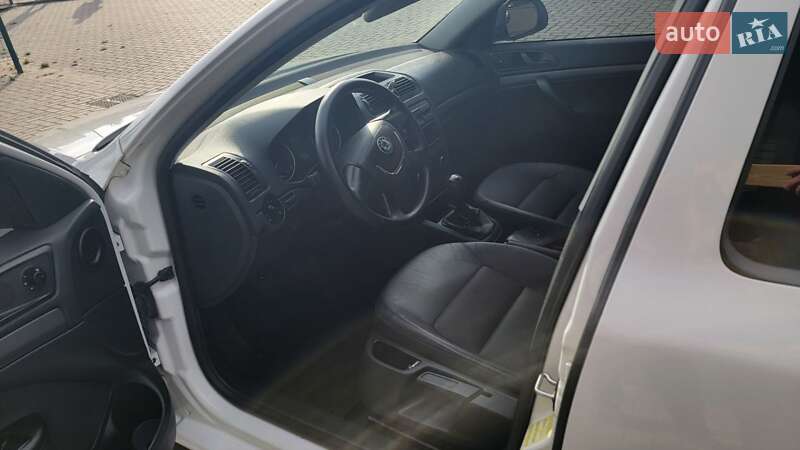 Универсал Skoda Octavia 2009 в Сарнах