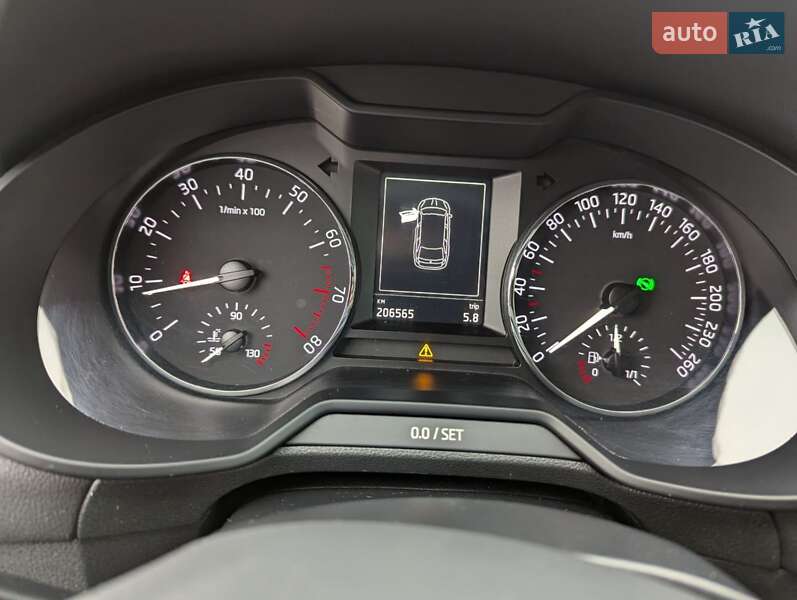 Универсал Skoda Octavia 2015 в Чернигове