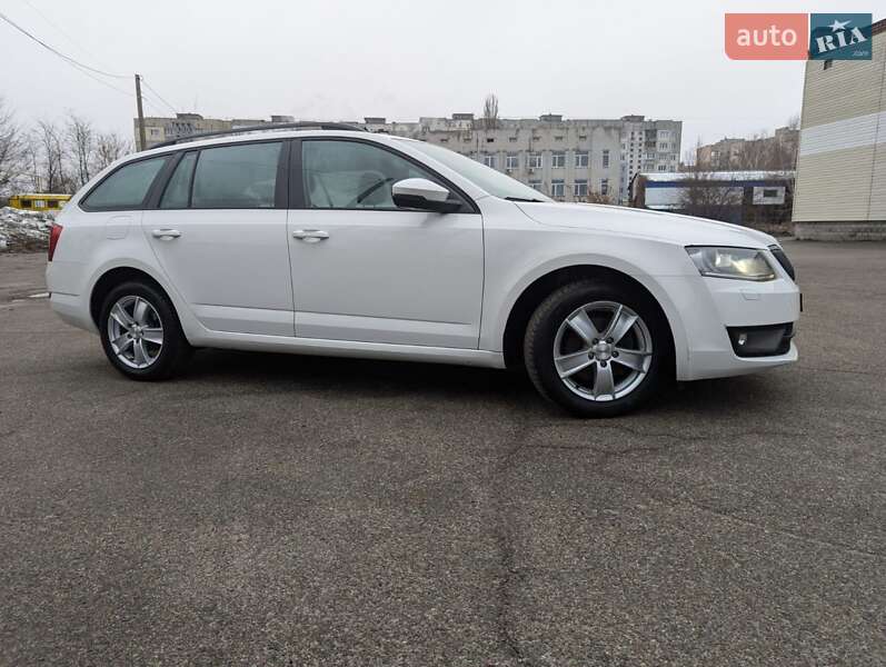 Универсал Skoda Octavia 2015 в Чернигове