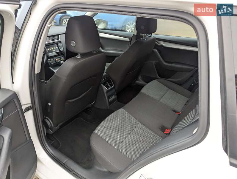 Универсал Skoda Octavia 2015 в Чернигове