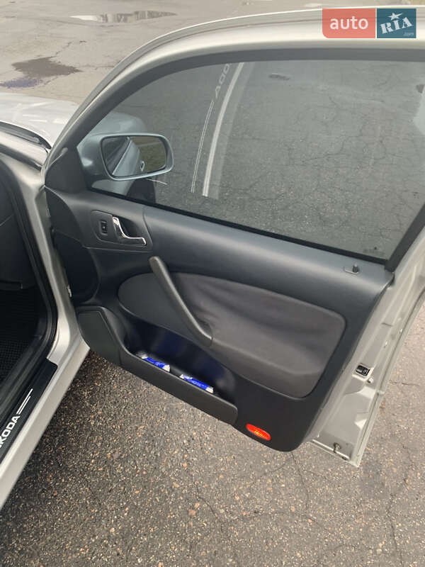 Ліфтбек Skoda Octavia 2004 в Полтаві