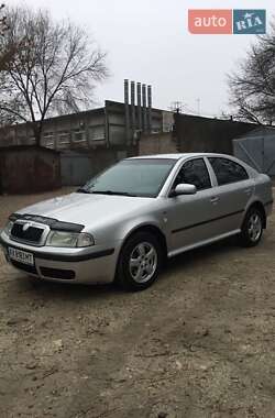 Ліфтбек Skoda Octavia 2004 в Запоріжжі