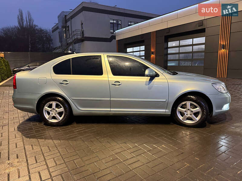 Ліфтбек Skoda Octavia 2009 в Черкасах