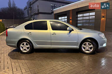 Лифтбек Skoda Octavia 2009 в Черкассах