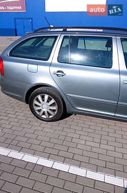 Универсал Skoda Octavia 2011 в 