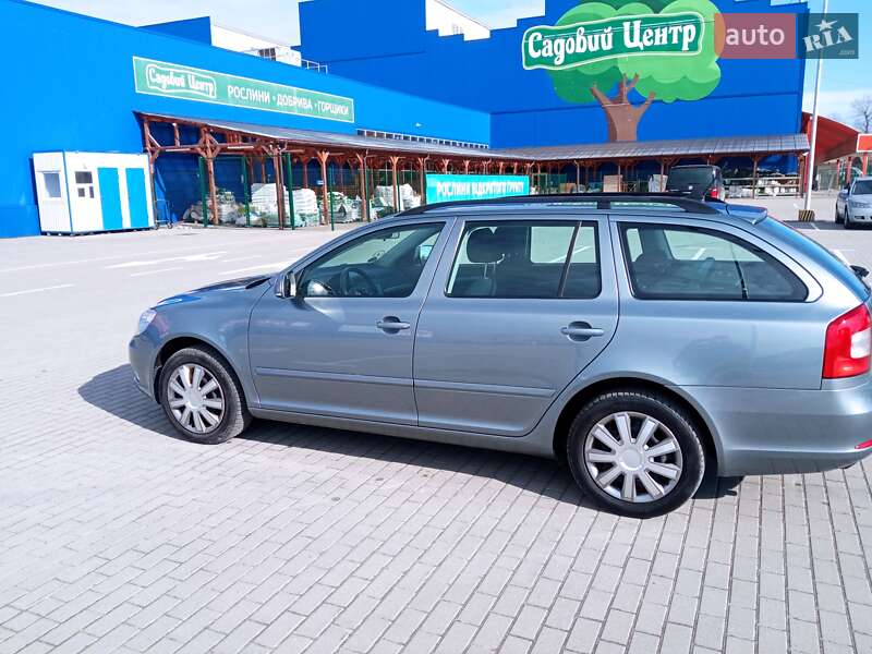 Универсал Skoda Octavia 2011 в 