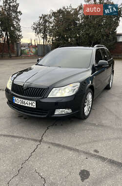 Універсал Skoda Octavia 2012 в Ужгороді