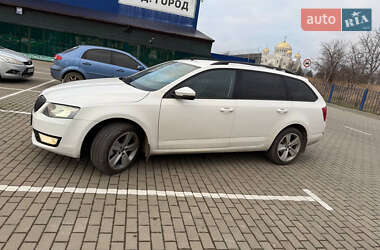 Универсал Skoda Octavia 2014 в Дрогобыче