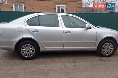 Лифтбек Skoda Octavia 2012 в 