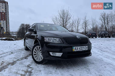 Ліфтбек Skoda Octavia 2015 в Харкові