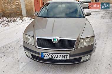 Лифтбек Skoda Octavia 2007 в Ромнах