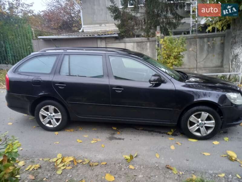 Універсал Skoda Octavia 2011 в Одесі