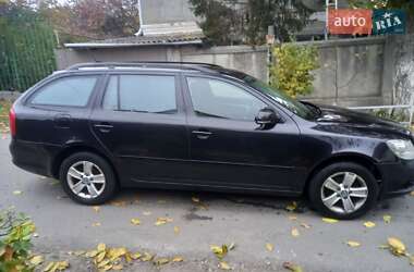 Универсал Skoda Octavia 2011 в 
