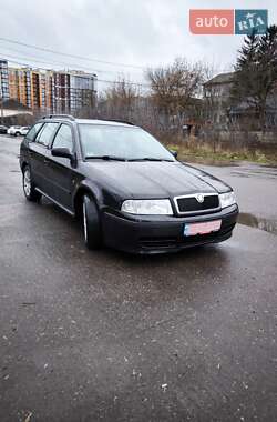 Універсал Skoda Octavia 2003 в Луцьку