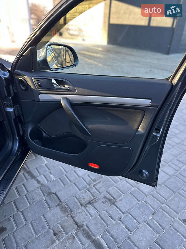 Универсал Skoda Octavia 2011 в Первомайске фото 103 Универсал Skoda Octavia 2011 в Первомайске