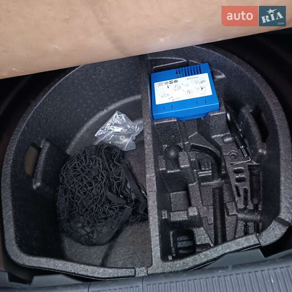 Универсал Skoda Octavia 2009 в Кельменцах