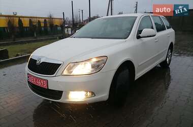 Универсал Skoda Octavia 2009 в Киверцах