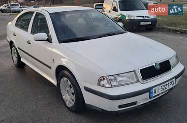 Лифтбек Skoda Octavia 1999 в Киеве