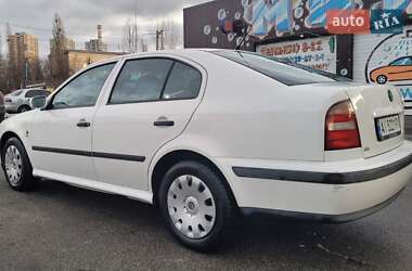 Лифтбек Skoda Octavia 1999 в Киеве