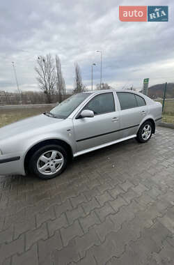 Ліфтбек Skoda Octavia 2004 в Обухові