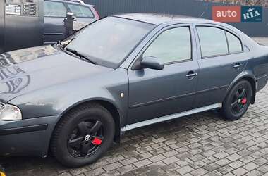 Ліфтбек Skoda Octavia 2004 в Києві