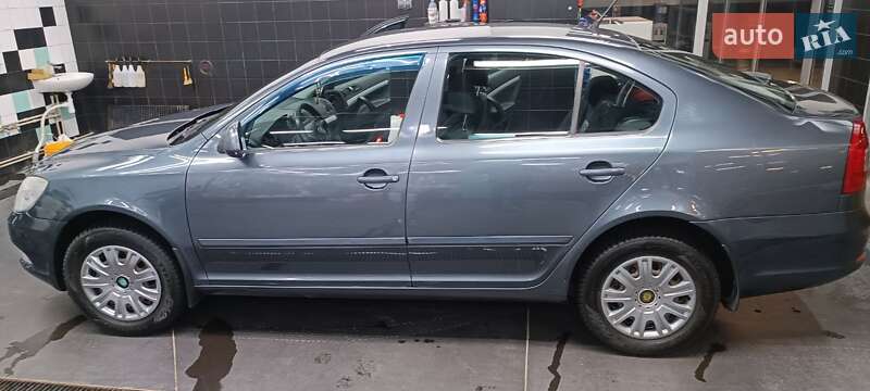 Лифтбек Skoda Octavia 2010 в 