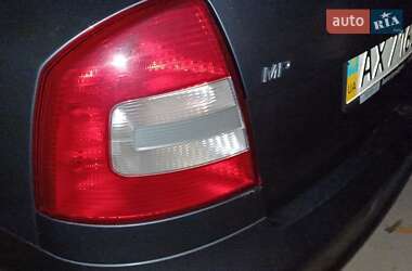 Лифтбек Skoda Octavia 2010 в 