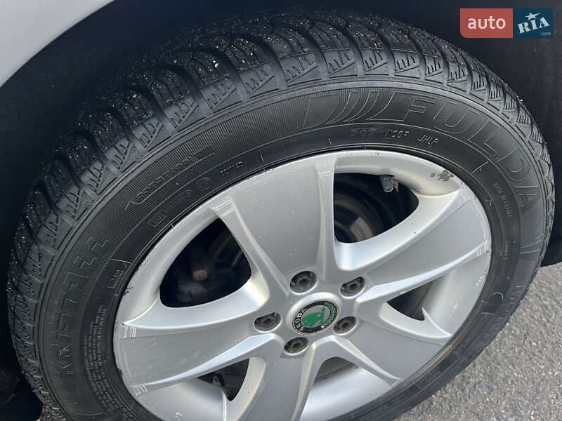 Универсал Skoda Octavia 2009 в Ямполе