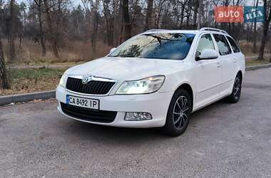 Универсал Skoda Octavia 2012 в Черкассах