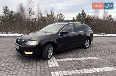 Универсал Skoda Octavia 2015 в Львове