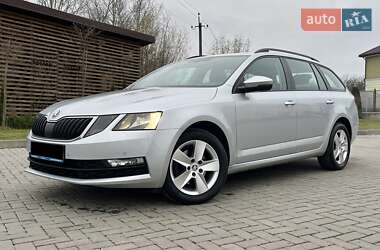 Универсал Skoda Octavia 2020 в Золочеве