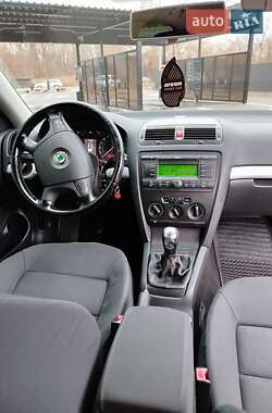 Лифтбек Skoda Octavia 2005 в Звягеле