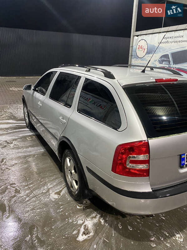 Універсал Skoda Octavia 2006 в Пустомитах