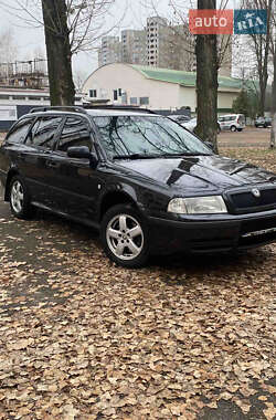 Універсал Skoda Octavia 2006 в Києві