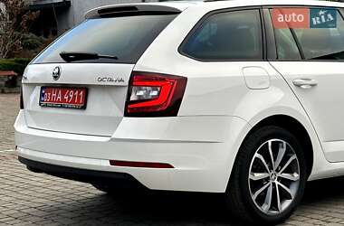 Универсал Skoda Octavia 2019 в Луцке