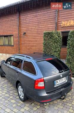 Універсал Skoda Octavia 2009 в Сарнах