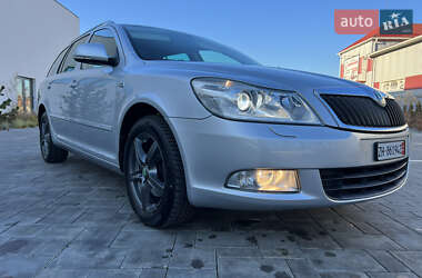 Универсал Skoda Octavia 2010 в Луцке